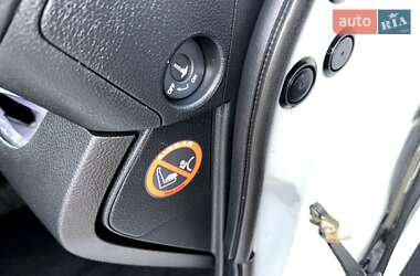 Хэтчбек Nissan Note 2008 в 