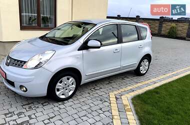 Хэтчбек Nissan Note 2008 в 