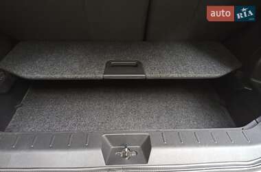 Хэтчбек Nissan Note 2008 в 
