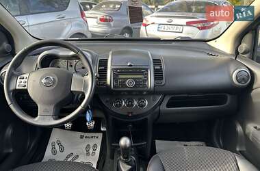 Хэтчбек Nissan Note 2008 в 
