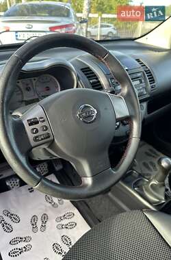 Хэтчбек Nissan Note 2008 в 