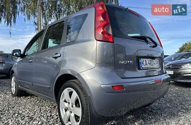 Хэтчбек Nissan Note 2008 в 