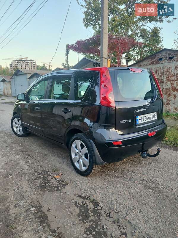 Хэтчбек Nissan Note 2007 в Одессе