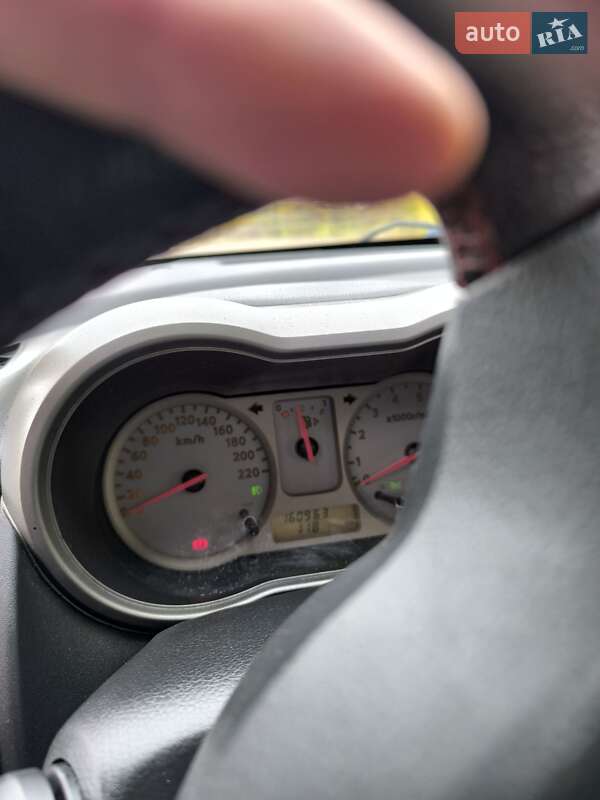 Хэтчбек Nissan Note 2007 в Ахтырке фото 17 Хэтчбек Nissan Note 2007 в Ахтырке