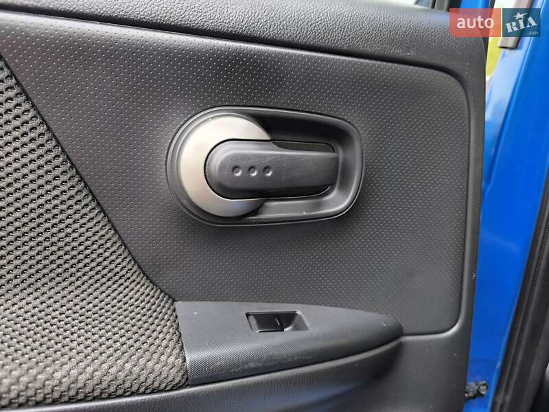 Хэтчбек Nissan Note 2007 в Ахтырке фото 31 Хэтчбек Nissan Note 2007 в Ахтырке