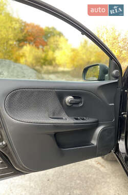 Хэтчбек Nissan Note 2006 в  фото 18 Хэтчбек Nissan Note 2006 в