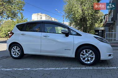 Хэтчбек Nissan Note 2019 в 
