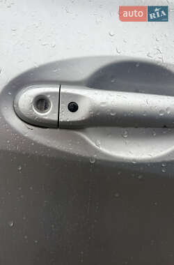 Хэтчбек Nissan Note 2013 в 