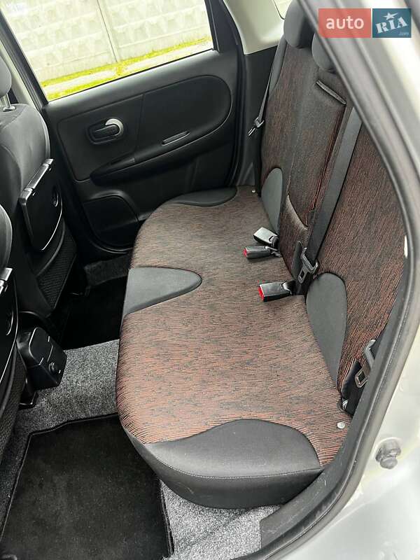 Хэтчбек Nissan Note 2010 в Кременчуге фото 28 Хэтчбек Nissan Note 2010 в Кременчуге