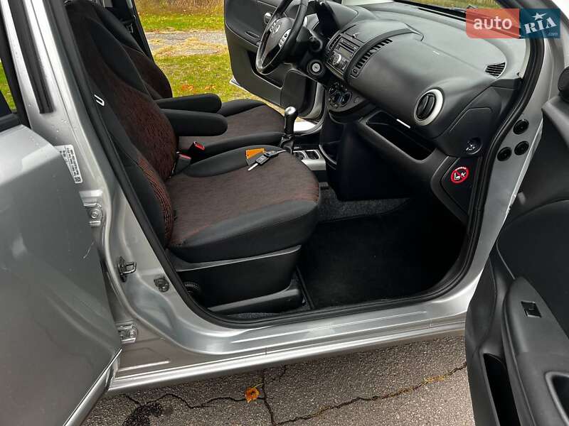 Хэтчбек Nissan Note 2010 в Кременчуге фото 35 Хэтчбек Nissan Note 2010 в Кременчуге