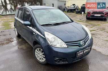 Хэтчбек Nissan Note 2012 в 