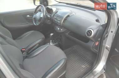 Хэтчбек Nissan Note 2006 в  фото 11 Хэтчбек Nissan Note 2006 в