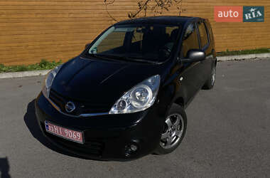 Хэтчбек Nissan Note 2010 в Чернигове