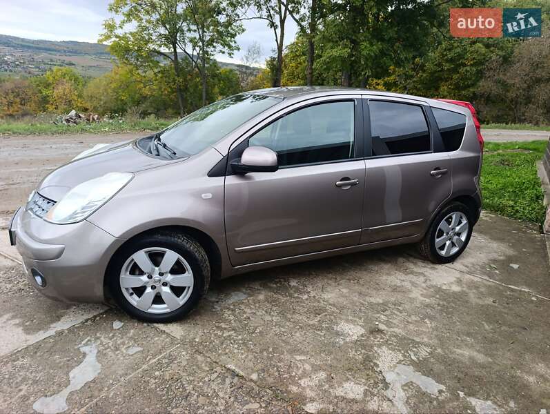 Хэтчбек Nissan Note 2008 в Черновцах фото 11 Хэтчбек Nissan Note 2008 в Черновцах