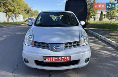 Хэтчбек Nissan Note 2008 в 