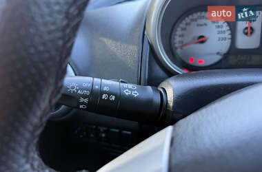 Хэтчбек Nissan Note 2008 в 