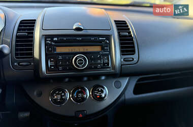 Хэтчбек Nissan Note 2008 в 