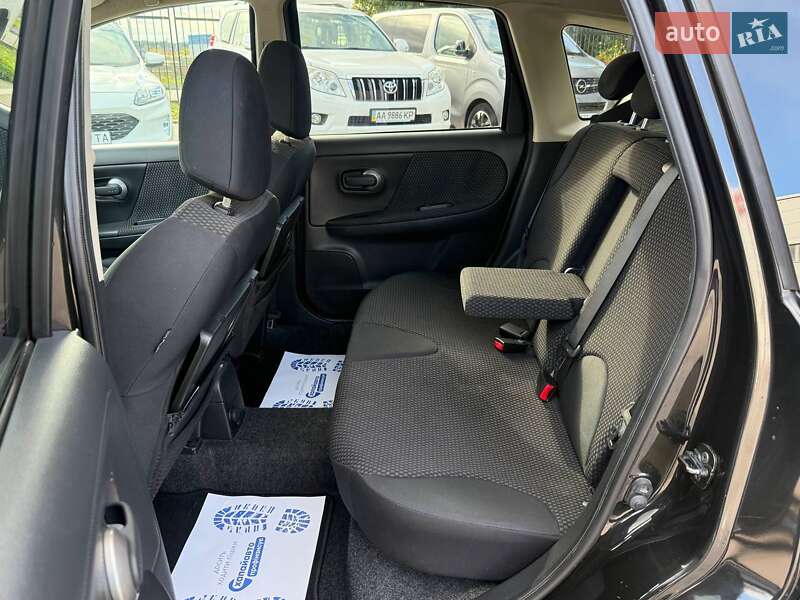 Хэтчбек Nissan Note 2006 в Киеве