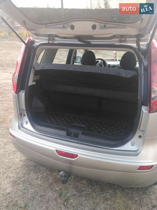Хэтчбек Nissan Note 2009 в Днепре