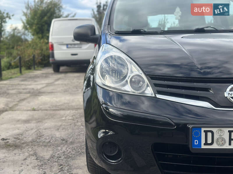 Хэтчбек Nissan Note 2009 в Дубно