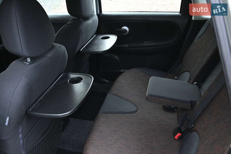 Хетчбек Nissan Note 2009 в Бердичеві