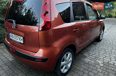 Хэтчбек Nissan Note 2006 в 