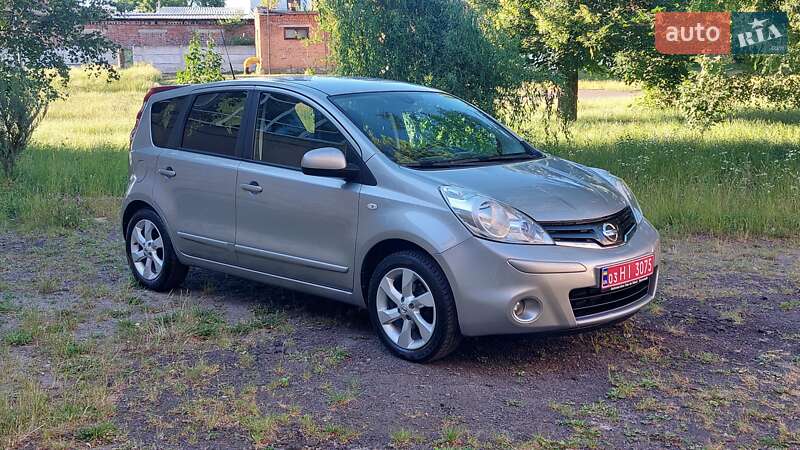 Хэтчбек Nissan Note 2010 в Луцке
