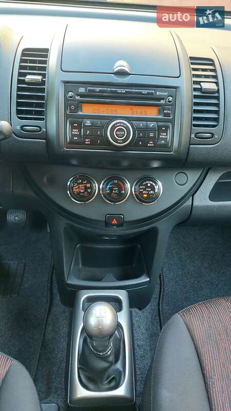 Хэтчбек Nissan Note 2010 в Луцке