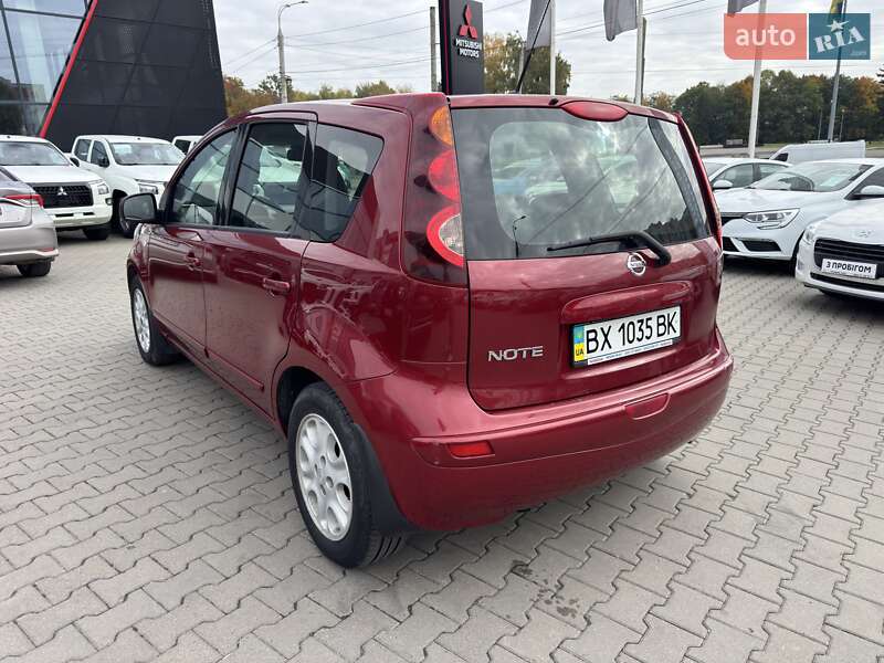 Хетчбек Nissan Note 2012 в Хмельницькому