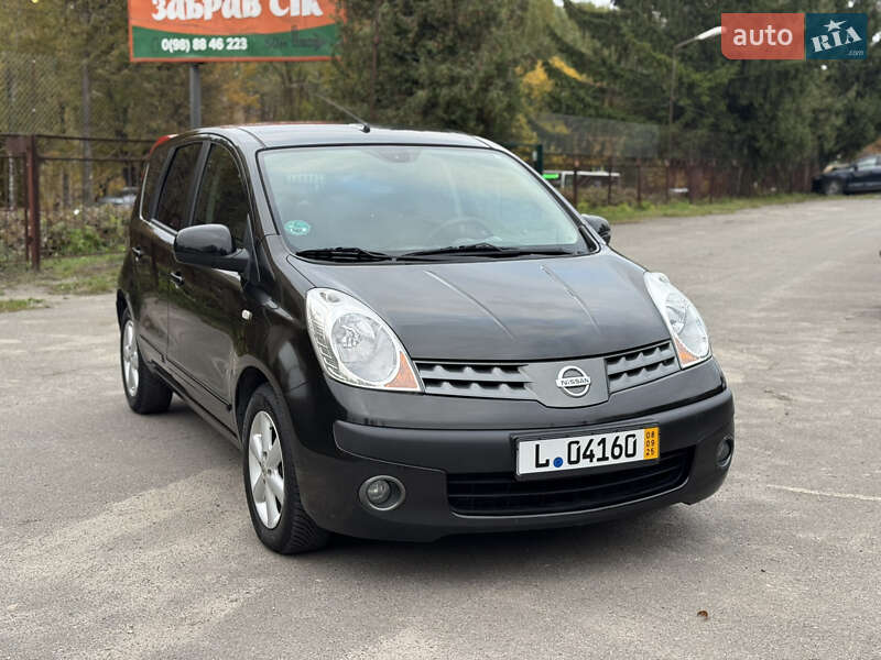 Хэтчбек Nissan Note 2006 в Хмельницком