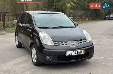 Хэтчбек Nissan Note 2006 в 