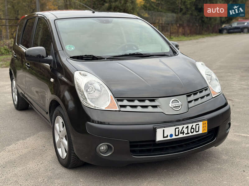 Хэтчбек Nissan Note 2006 в Хмельницком