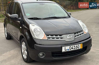 Хэтчбек Nissan Note 2006 в 