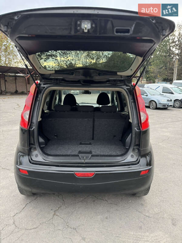 Хэтчбек Nissan Note 2006 в Хмельницком