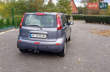Хэтчбек Nissan Note 2008 в 