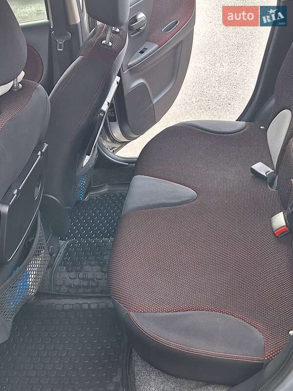 Хэтчбек Nissan Note 2008 в Виннице фото 12 Хэтчбек Nissan Note 2008 в Виннице