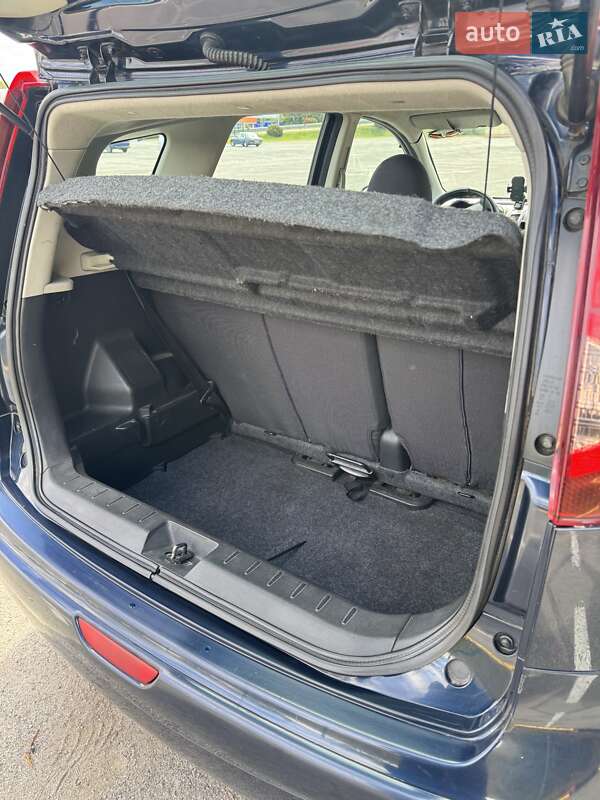 Хэтчбек Nissan Note 2011 в Ужгороде