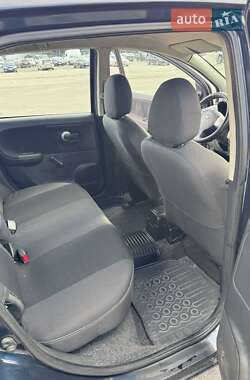 Хэтчбек Nissan Note 2011 в Ужгороде