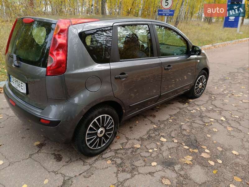 Хэтчбек Nissan Note 2006 в Чернигове фото 9 Хэтчбек Nissan Note 2006 в Чернигове
