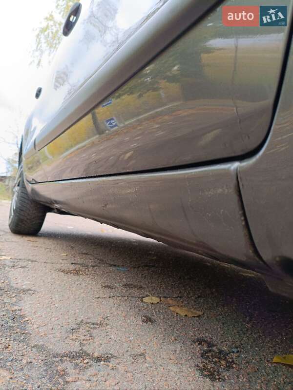 Хэтчбек Nissan Note 2006 в Чернигове фото 10 Хэтчбек Nissan Note 2006 в Чернигове