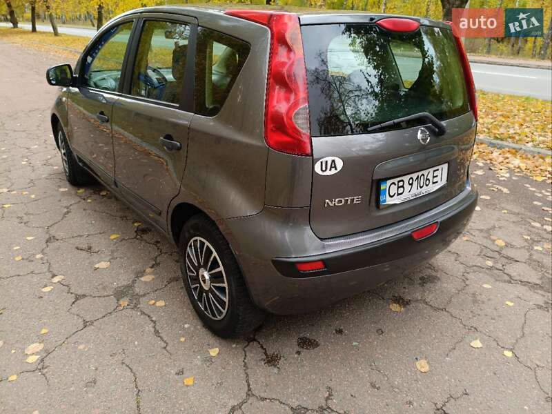 Хэтчбек Nissan Note 2006 в Чернигове фото 6 Хэтчбек Nissan Note 2006 в Чернигове