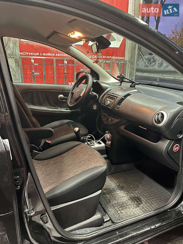 Хетчбек Nissan Note 2009 в Києві фото 9 Хетчбек Nissan Note 2009 в Києві
