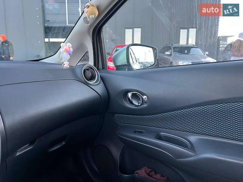 Хетчбек Nissan Note 2014 в Львові