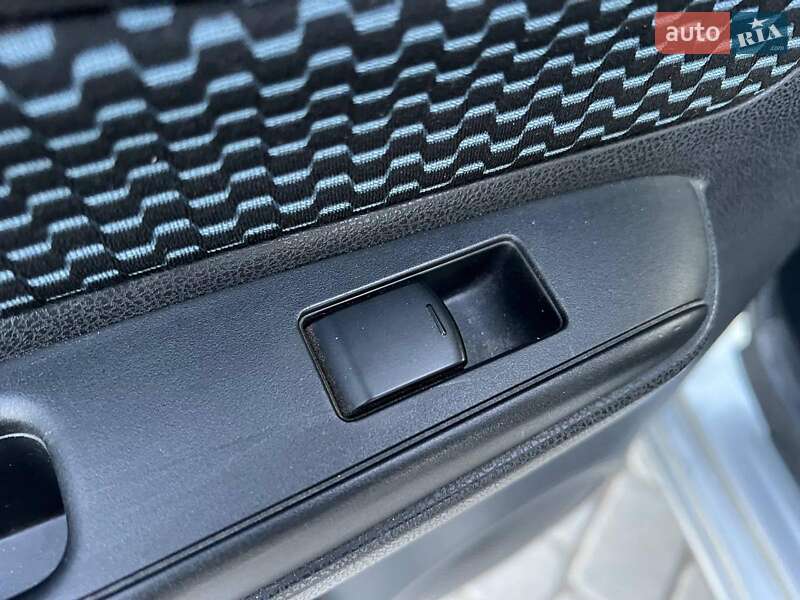 Хетчбек Nissan Note 2014 в Львові