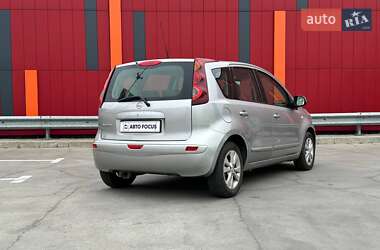 Хетчбек Nissan Note 2013 в  фото 8 Хетчбек Nissan Note 2013 в
