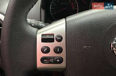Хетчбек Nissan Note 2013 в  фото 18 Хетчбек Nissan Note 2013 в
