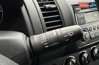Хетчбек Nissan Note 2013 в  фото 23 Хетчбек Nissan Note 2013 в