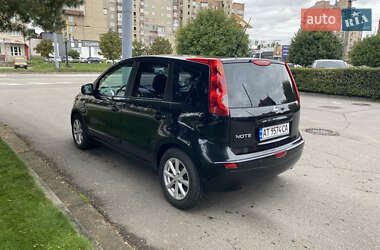 Хэтчбек Nissan Note 2007 в 
