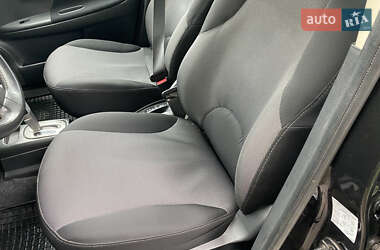 Хэтчбек Nissan Note 2007 в 