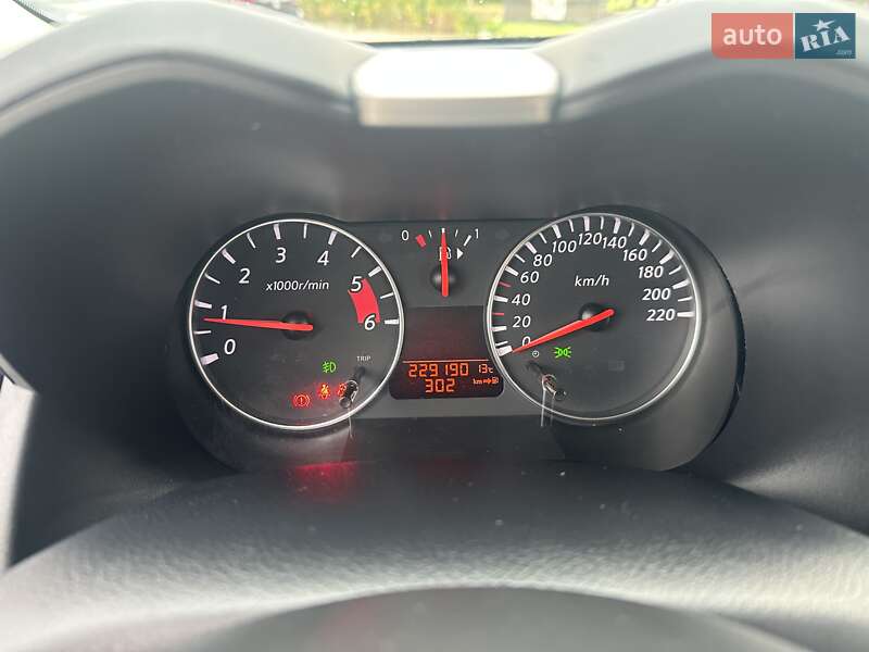 Хетчбек Nissan Note 2012 в Луцьку фото 26 Хетчбек Nissan Note 2012 в Луцьку